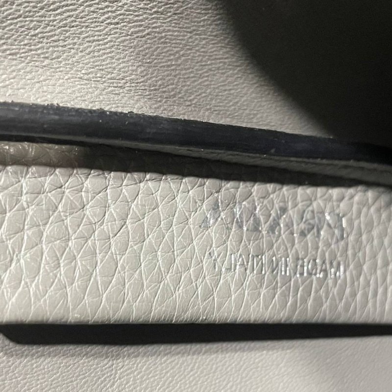 正品prada 皮革灰色菜籃包(中款)-16