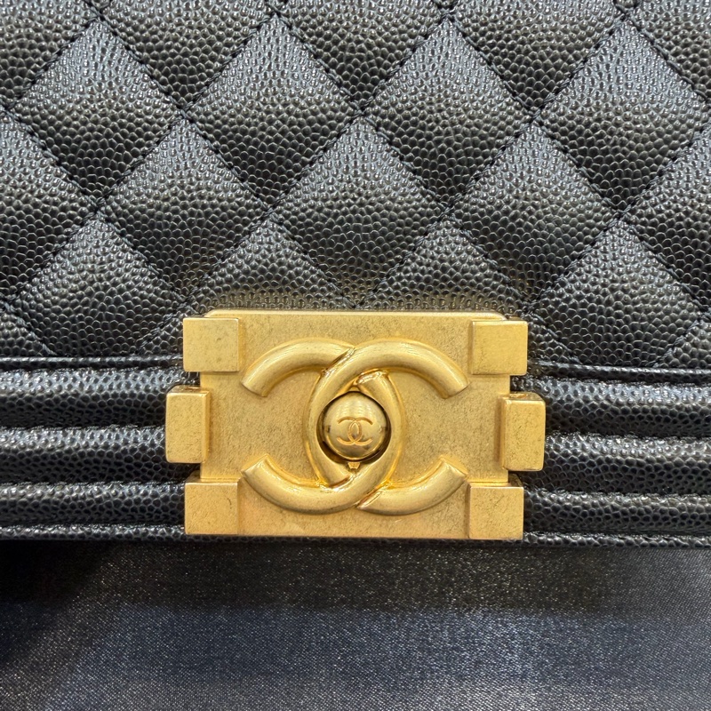 CHANEL BOY 20-4