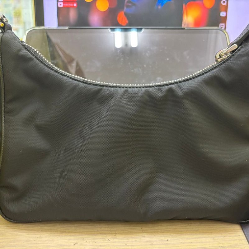 正品 PRADA 三合一斜背包-1