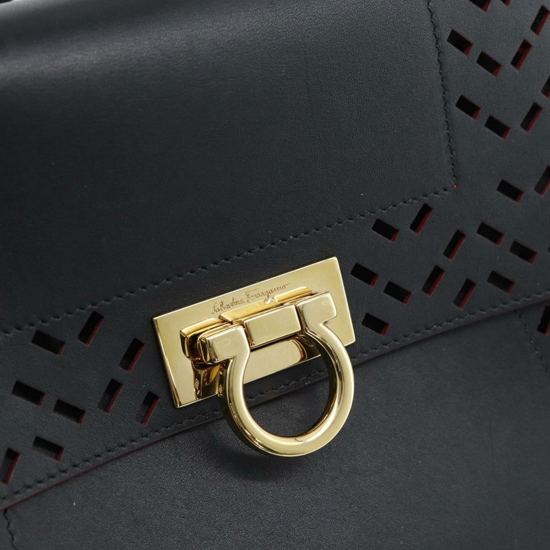 【日本直送】Salvatore Ferragamo Gancini 手提包 皮革 2way 黑色 金色 Auth 182777V-18