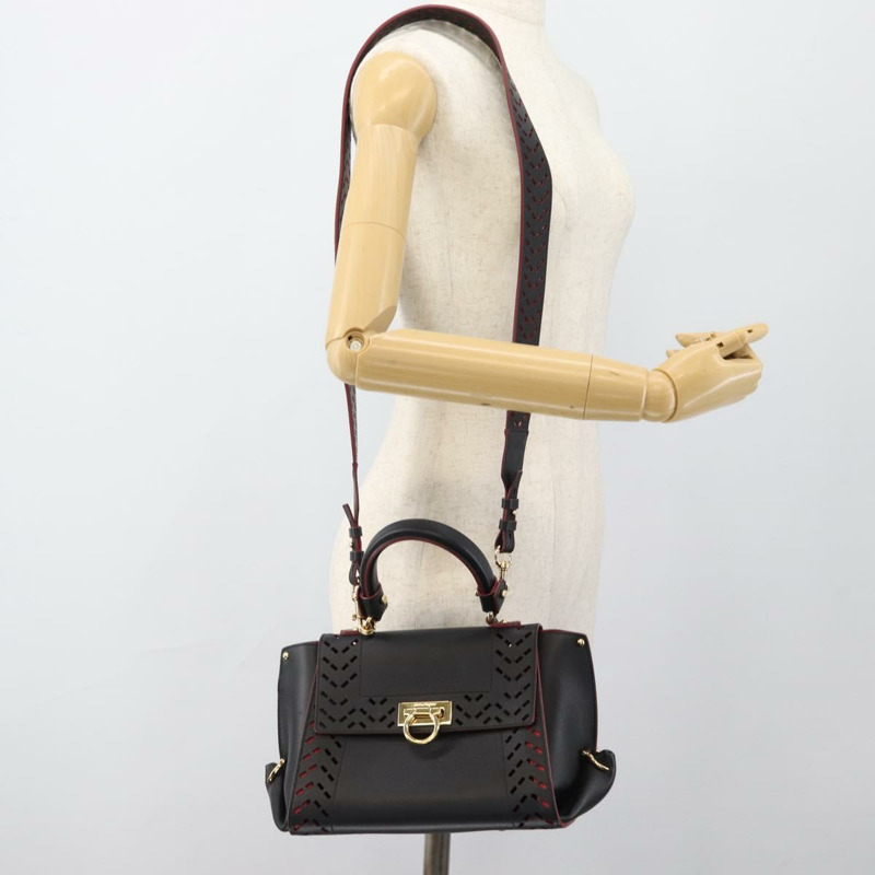【日本直送】Salvatore Ferragamo Gancini 手提包 皮革 2way 黑色 金色 Auth 182777V-24