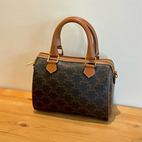 全新CELINE Triomphe  boston標誌印花經典凱旋門老花滿印可調節肩帶 波士頓包 單肩斜挎手提包 小號small 女款 棕色
