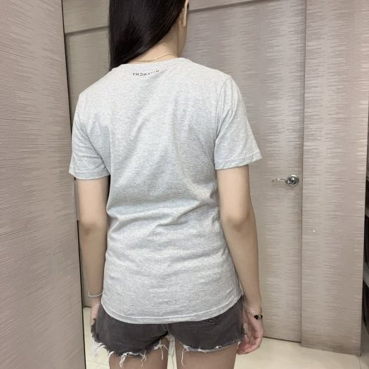 💎Han's house精品服飾💎GIVENCHY 紀梵希 短t 短袖 T恤 ~青年款14 Y-2