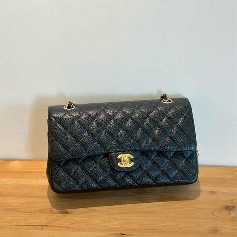 全新Chanel Classic Flap CF 經典菱格金扣鏈條肩帶 皮穿鏈 顆粒牛皮材質金色五金 口蓋包斜挎包單肩包 中號 medium黑色black