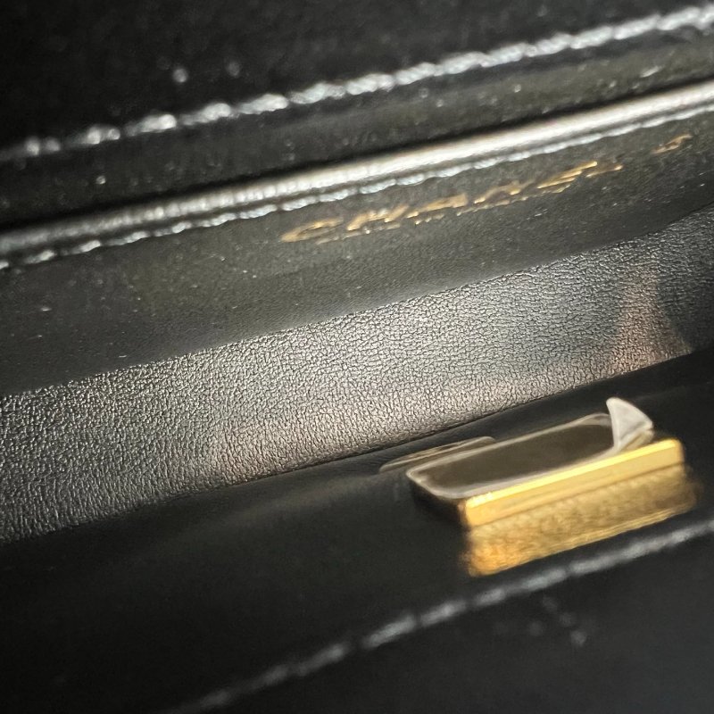 CHANEL CF愛心調節扣方胖包 黑金羊 AS3828/晶片款-6