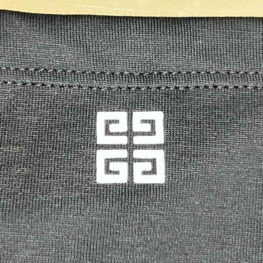💎Han's house精品服飾💎 GIVENCHY 紀梵希 LOGO 短 T 現貨 青年款=女成人 S M-3