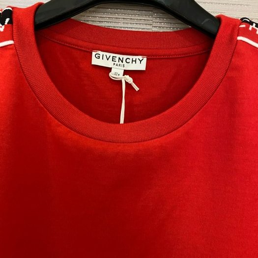 💎Han's house精品服飾💎GIVENCHY 紀梵希 串標 Logo T恤 短 T 白 現貨青年款=女成人 XS-1