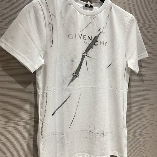 💎Han's house精品服飾💎GIVENCHY 紀梵希 LOGO T ~現貨 青年款=女成人 S M 號-1
