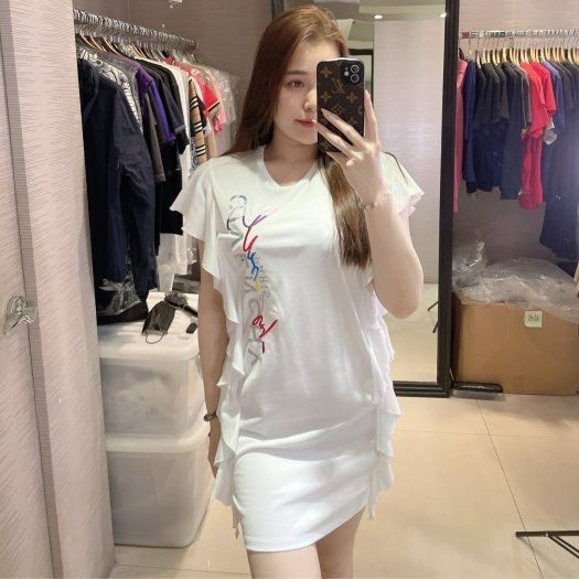 💎Han's house精品服飾💎GIVENCHY 紀梵希 刺繡 Logo 荷葉邊 連身裙 洋裝 現貨 青年款-1