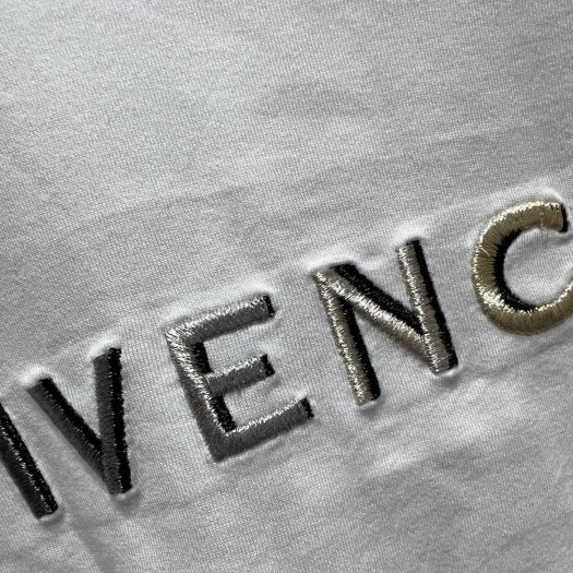 💎Han's house精品服飾💎GIVENCHY 紀梵希 刺繡 LOGO 短T ~ 青年款=女S-M號-3