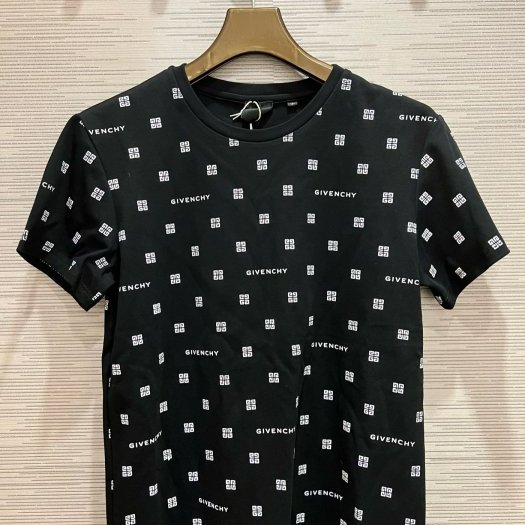 💎Han's house精品服飾💎 GIVENCHY 紀梵希 刺繡 LOGO 短 T ~ 青年款=女成人 S M-0