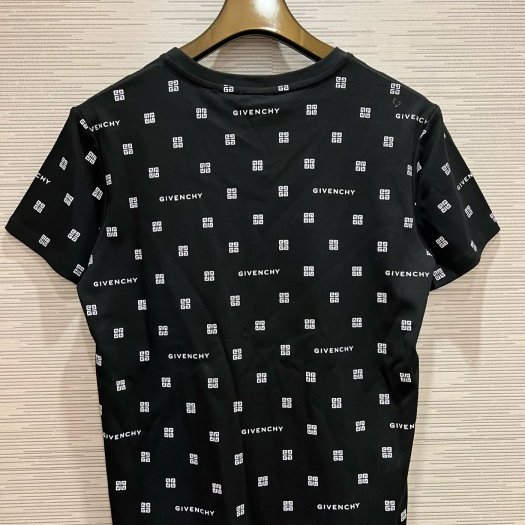 💎Han's house精品服飾💎 GIVENCHY 紀梵希 刺繡 LOGO 短 T ~ 青年款=女成人 S M-1