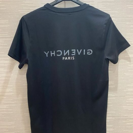 💎Han's house精品服飾💎GIVENCHY 紀梵希 雙面 Logo 短 T 黑 現貨 青年款= 男成人 XS S-1