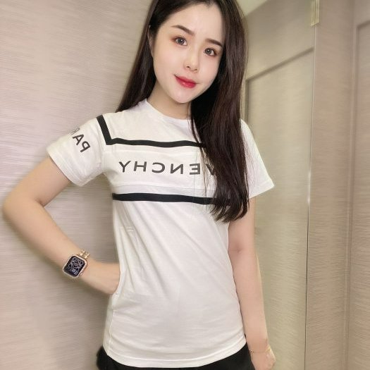 💎Han's house精品服飾💎GIVENCHY 紀梵希 Logo T 紀梵希 短T 現貨 青年款 = 男成人XS-3