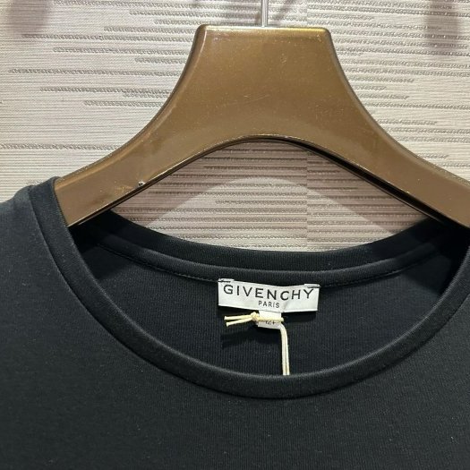 💎Han's house精品服飾💎 GIVENCHY 紀梵希 短 T 連身裙 洋裝 現貨 青年款=女成人 S~ M-3
