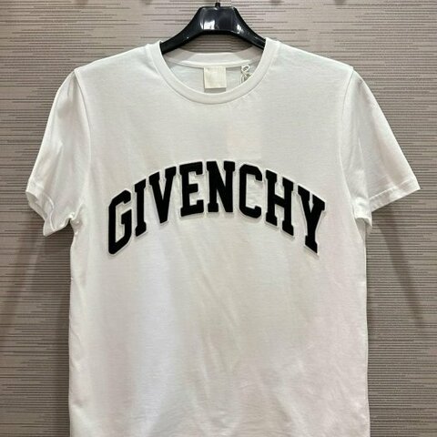 💎Han's house精品服飾💎GIVENCHY 紀梵希 刺繡 LOGO 短T 現貨 青年款=男 成人款 XS S