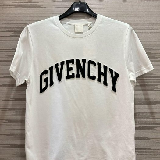 💎Han's house精品服飾💎GIVENCHY 紀梵希 刺繡 LOGO 短T 現貨 青年款=男 成人款 XS S-0