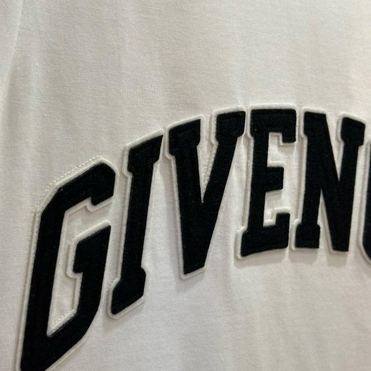 💎Han's house精品服飾💎GIVENCHY 紀梵希 刺繡 LOGO 短T 現貨 青年款=男 成人款 XS S-4