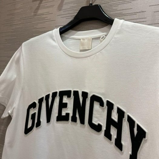 💎Han's house精品服飾💎GIVENCHY 紀梵希 刺繡 LOGO 短T 現貨 青年款=男 成人款 XS S-5