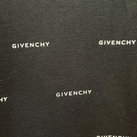 💎Han's house精品服飾💎GIVENCHY 紀梵希 滿版 LOGO 短T 現貨 青年款=女成人款 XS S-3