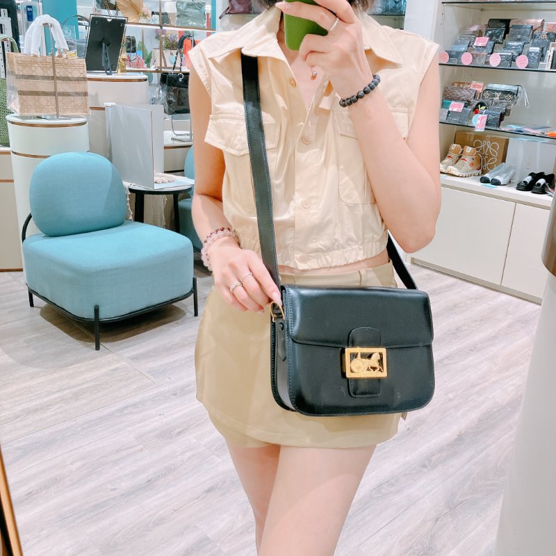 TK2073 賽琳 中古 Celine Vintage Flap Bag 24cm Black X GHW-1