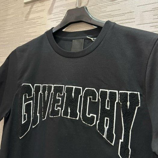 💎Han's house精品服飾💎GIVENCHY 紀梵希 刺繡 LOGO 短T 現貨 青年款=男 成人款 XS S-4