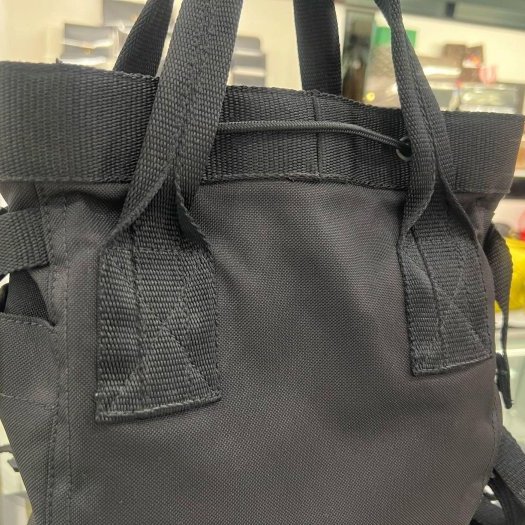 東區正精品㊣BALENCIAGA 644029 ARMY 黑色帆布手提包斜背包小號+黃色迷你後背包吊飾 RZ6479-8