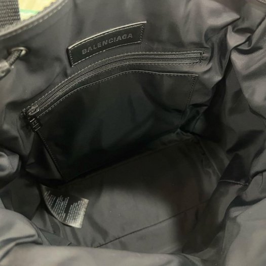 東區正精品㊣BALENCIAGA 644029 ARMY 黑色帆布手提包斜背包小號+黃色迷你後背包吊飾 RZ6479-13