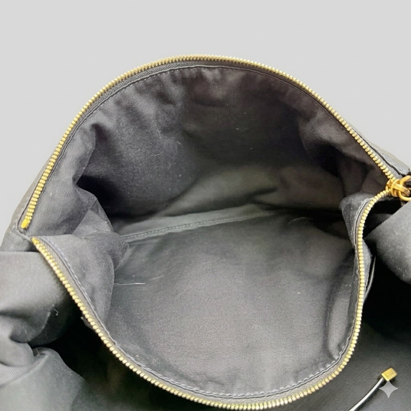 Saint laurent JAMIE系列 黑金羊皮 尺寸:43 *29 * 9-19