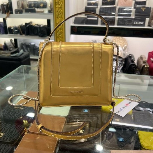 東區正精品㊣BVLGARI 寶格麗金色亮面翻蓋蛇頭金鍊三層兩用包手提包斜背包 RZ6481-3