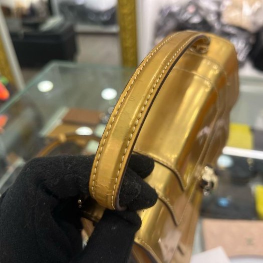 東區正精品㊣BVLGARI 寶格麗金色亮面翻蓋蛇頭金鍊三層兩用包手提包斜背包 RZ6481-6
