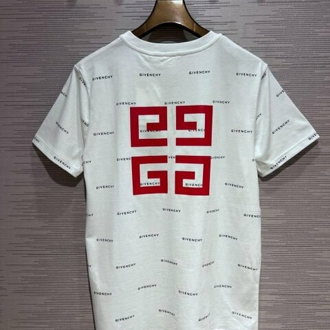 💎Han's house精品服飾💎 GIVENCHY 紀梵希 滿版 LOGO 短T 現貨 青年款=男 成人款 XS S 原價10000
