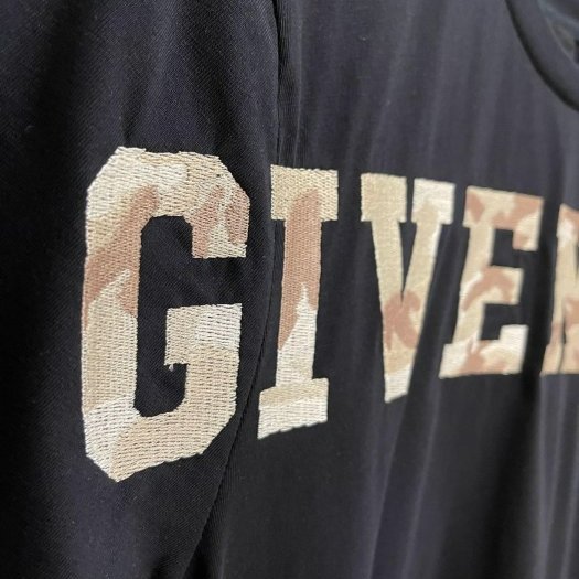 💎Han's house精品服飾💎GIVENCHY 紀梵希 LOGO 刺繡 迷彩 短 T~現貨 青年款=男 成人 XS S-3