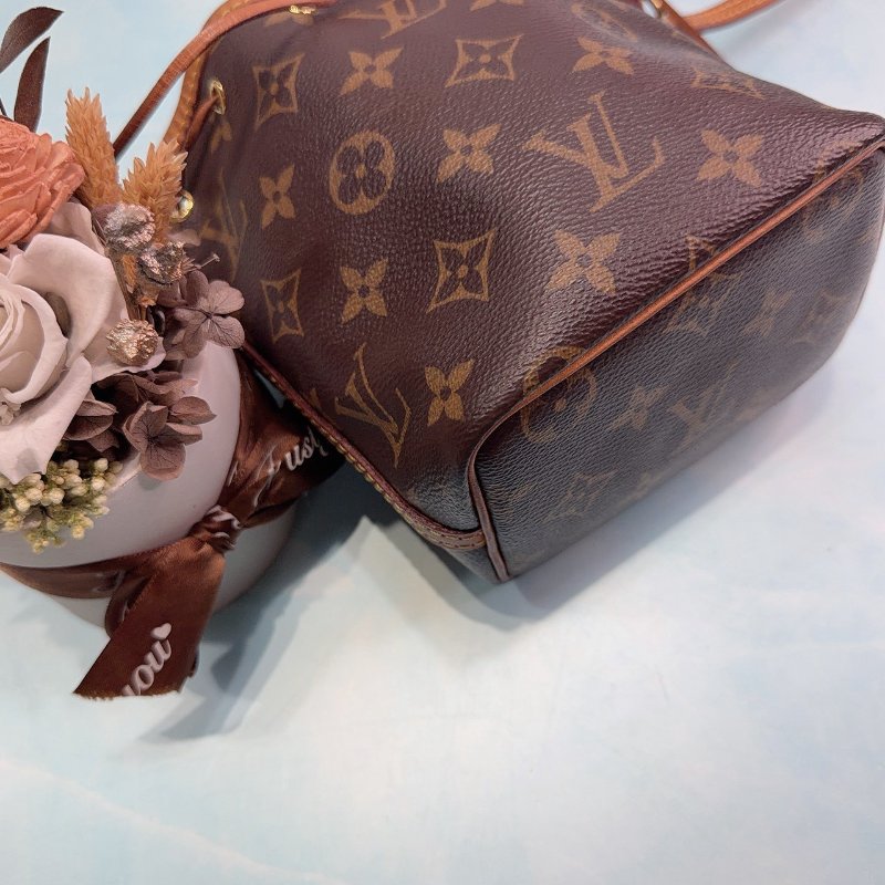 LV Nano Noe 帆布迷你束口水桶包-8