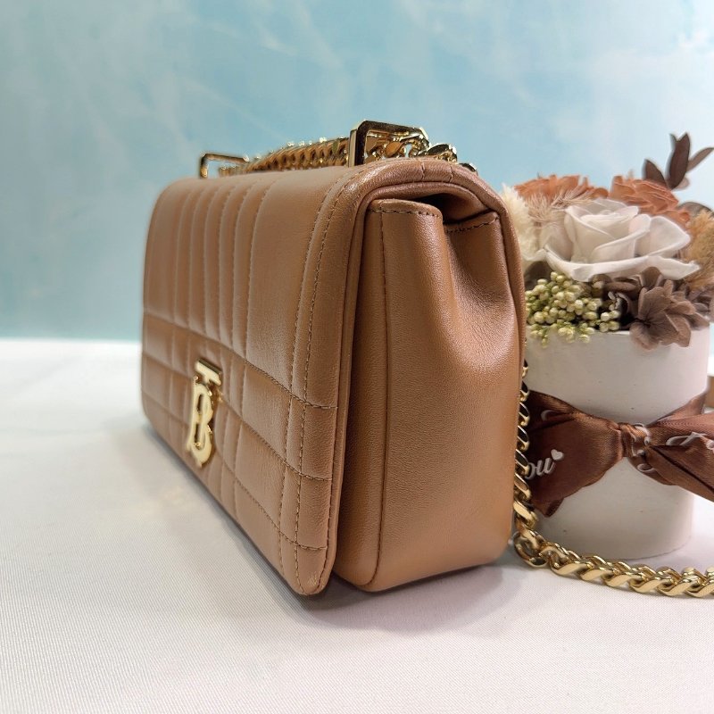 BURBERRY Lola絎縫小羊皮翻蓋鍊帶包-2