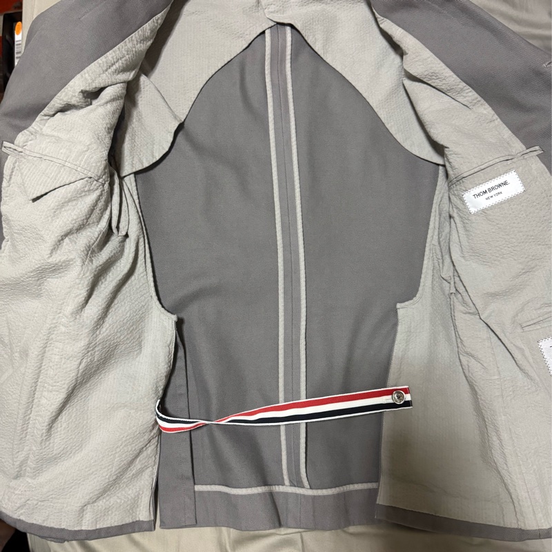 THOM BROWNE.灰色西裝外套-4