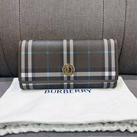 💎Han's house精品服飾💎Burberry 格紋 拉鍊 長夾