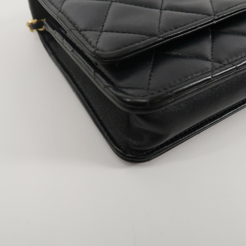 CHANEL 羊皮皮革WOC Wallet On Chain鏈帶肩背袋-10