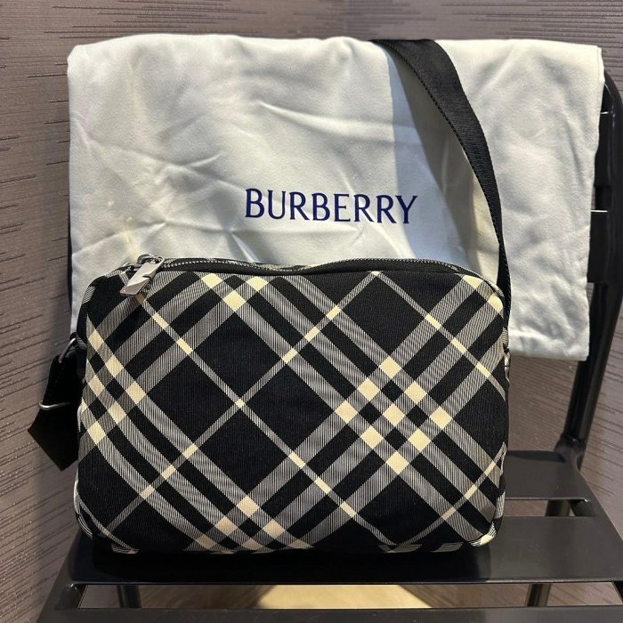 💎Han's house精品服飾💎BURBERRY Paddy 格紋 刺繡戰馬 相機包 原價36900-3