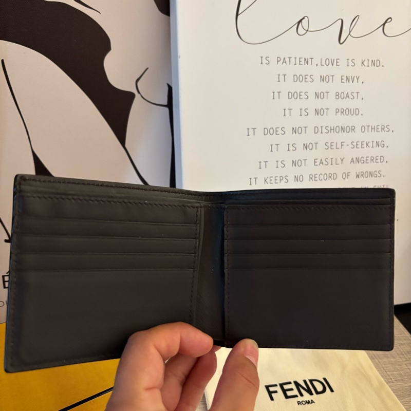 Fendi 男士短夾(近全新)-2