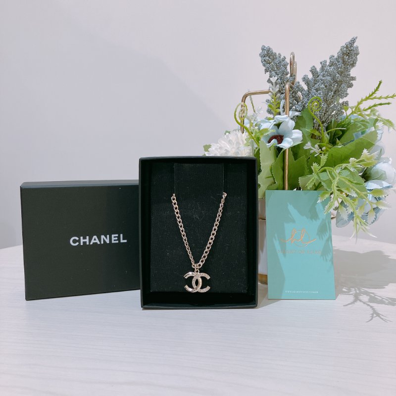 TK2062 香奈兒 水鑽 項鏈 Chanel CC logo Necklace Half Crystal X GHW-7