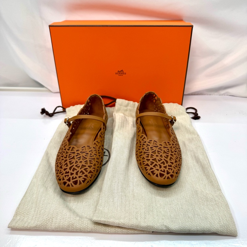 Hermès Meli 系列 經典 豬鼻子鏤空芭蕾鞋/ 羅馬涼鞋 (棕色/金棕色 #36號)-0