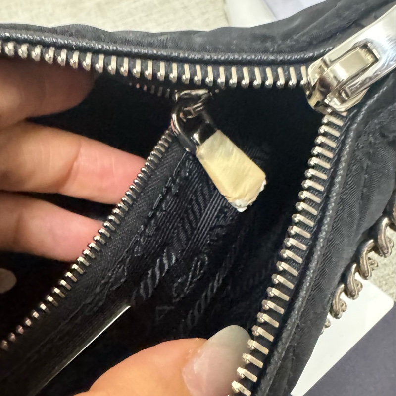 prada 斜背包 腋下包-7