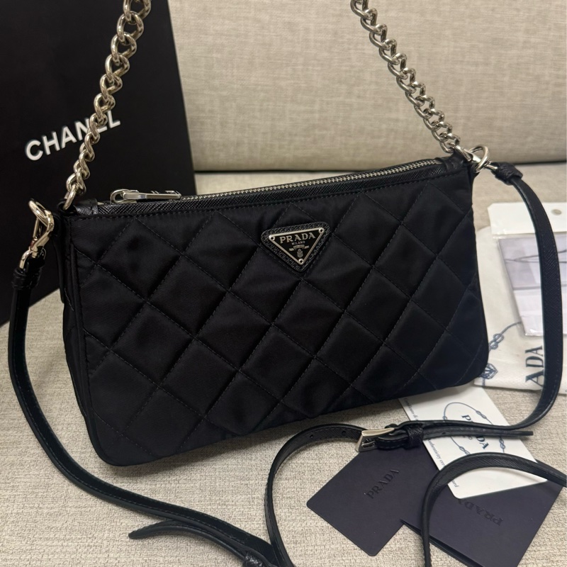 prada 斜背包 腋下包-17