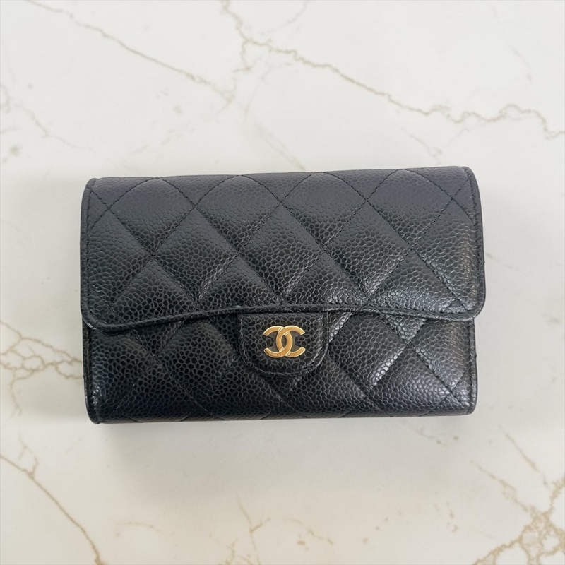 莉亞精品♡ Chanel荔枝皮黑金中夾 二手美包-0