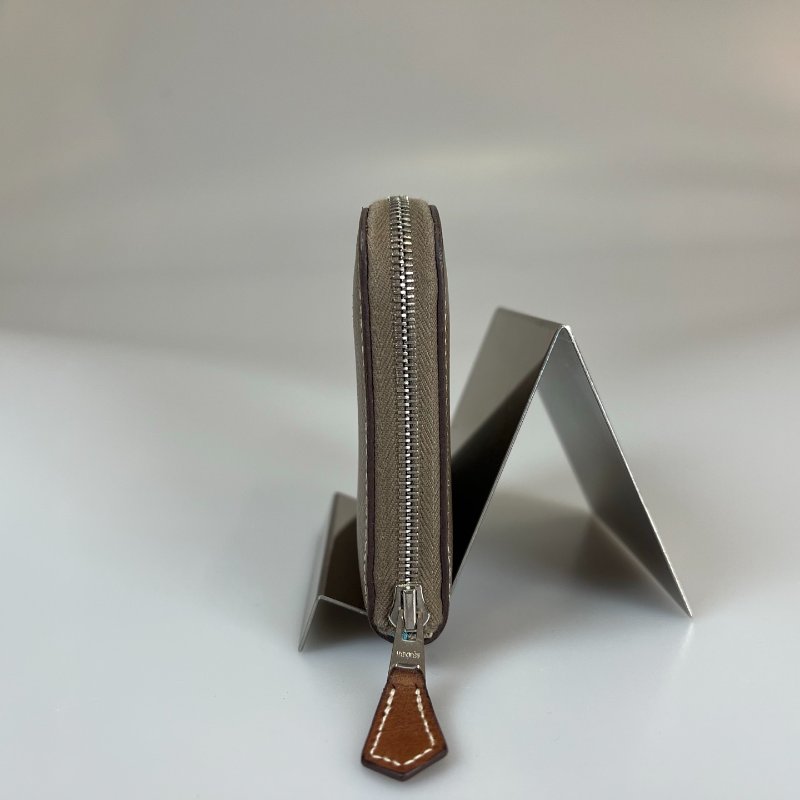 HERMES Z刻 大象灰絲巾短夾-3