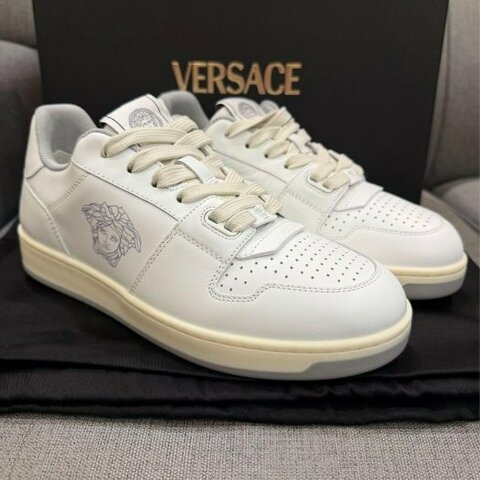 💎Han's house精品服飾💎VERSACE 凡賽斯 女神頭 牛皮 鞋 現貨25