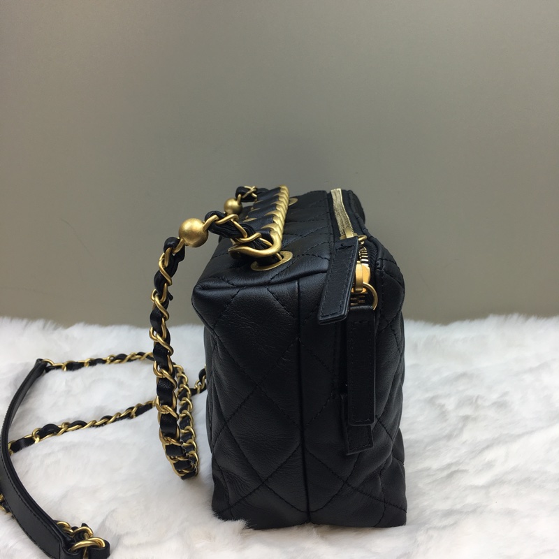 CHANEL minin bowling黑金鏈條包-4