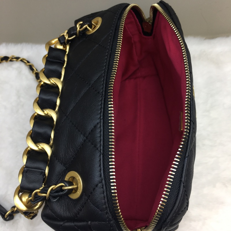 CHANEL minin bowling黑金鏈條包-9