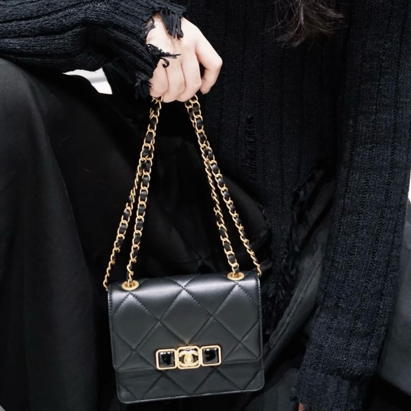 ✨全新 Chanel 22A 23K 香奈兒 寶石扣 黑金樹脂 方胖子 風琴包單肩包鏈條包 芯片款 ✅正品-8